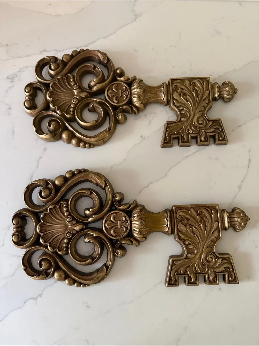 Vintage Dart Decorative Gold Colored Keys Set of 2